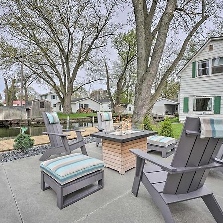 Waterfront Syracuse Home With Patio And Fire Pit! Exterior photo