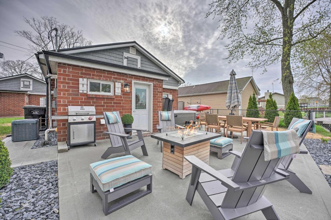 Waterfront Syracuse Home With Patio And Fire Pit! Exterior photo